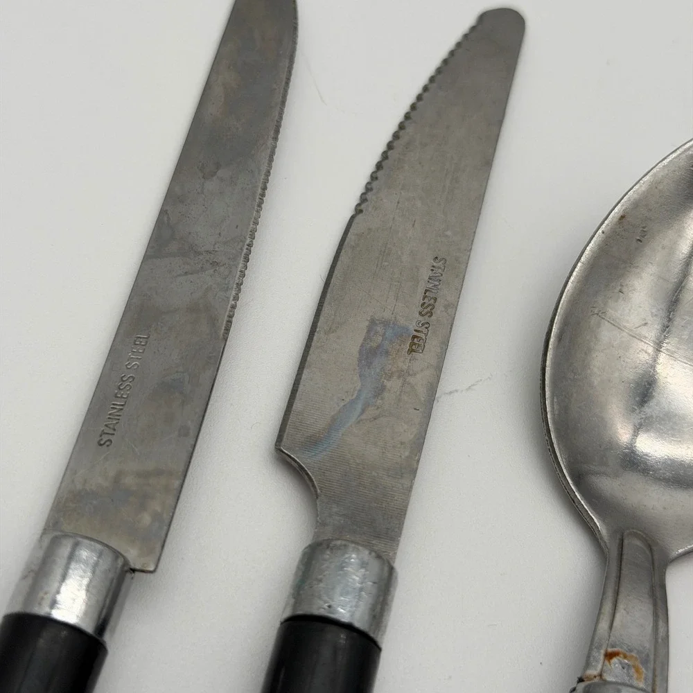 Vintage Style Stainless Steel Flatware 5pc Black Plastic Handles Knives Spoons